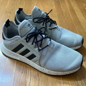 Adidas Mens Sneakers Size 10.5. Great condition!